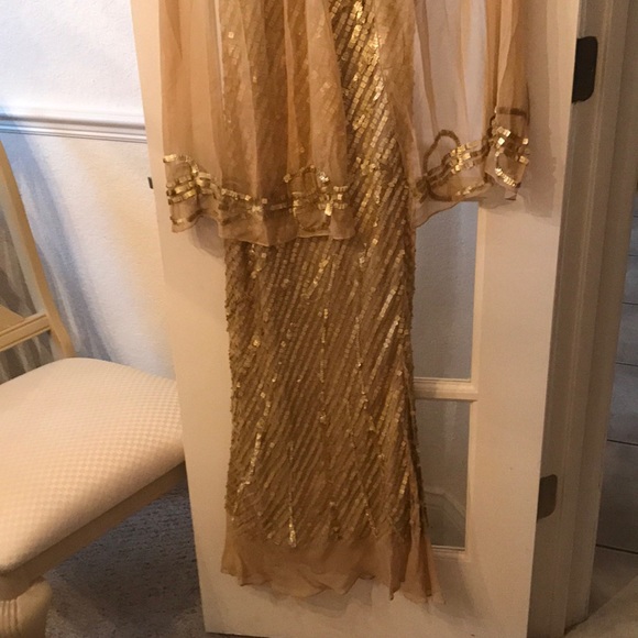 Gold Sequind Gown - Picture 4 of 7